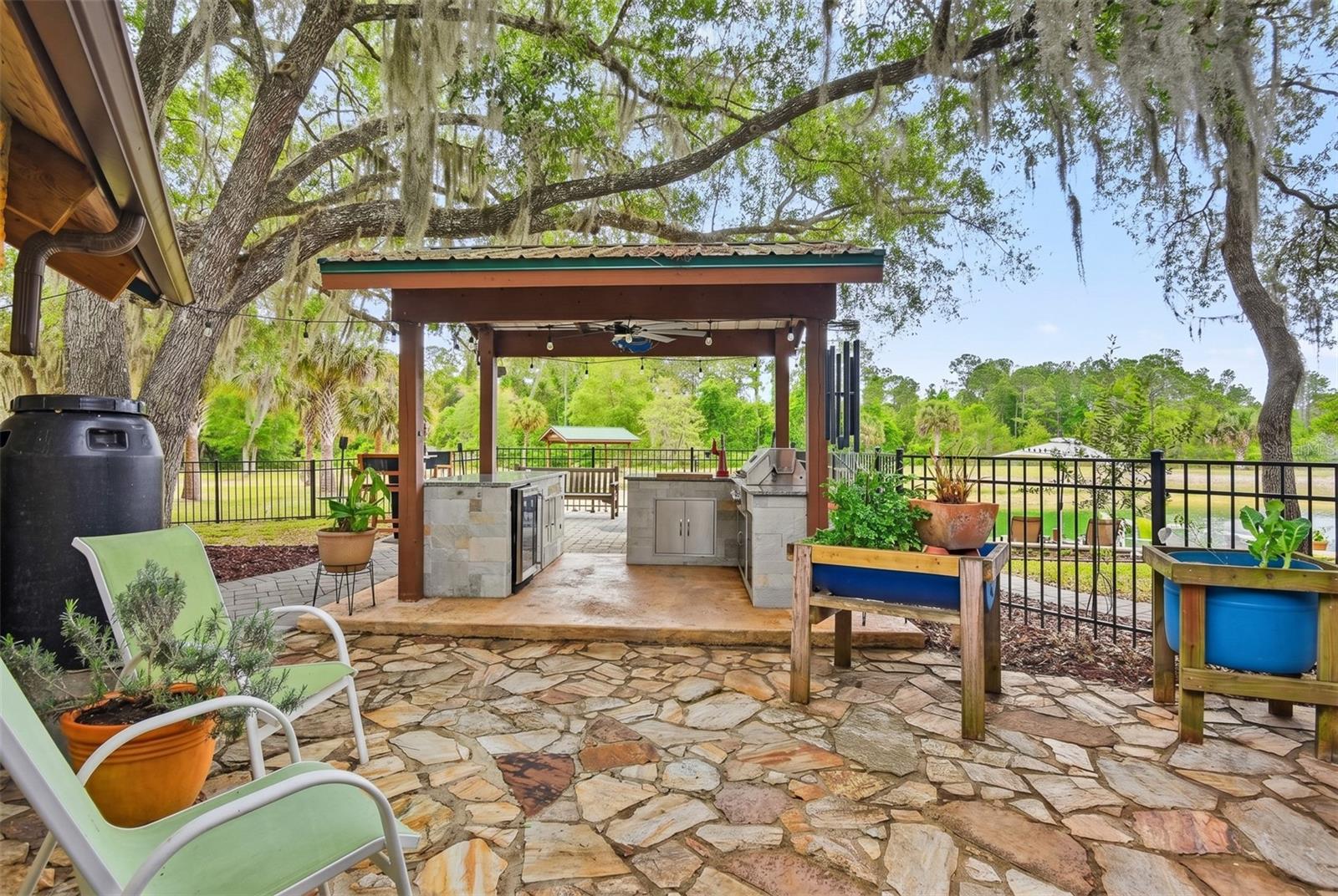 1851 MAYTOWN RD