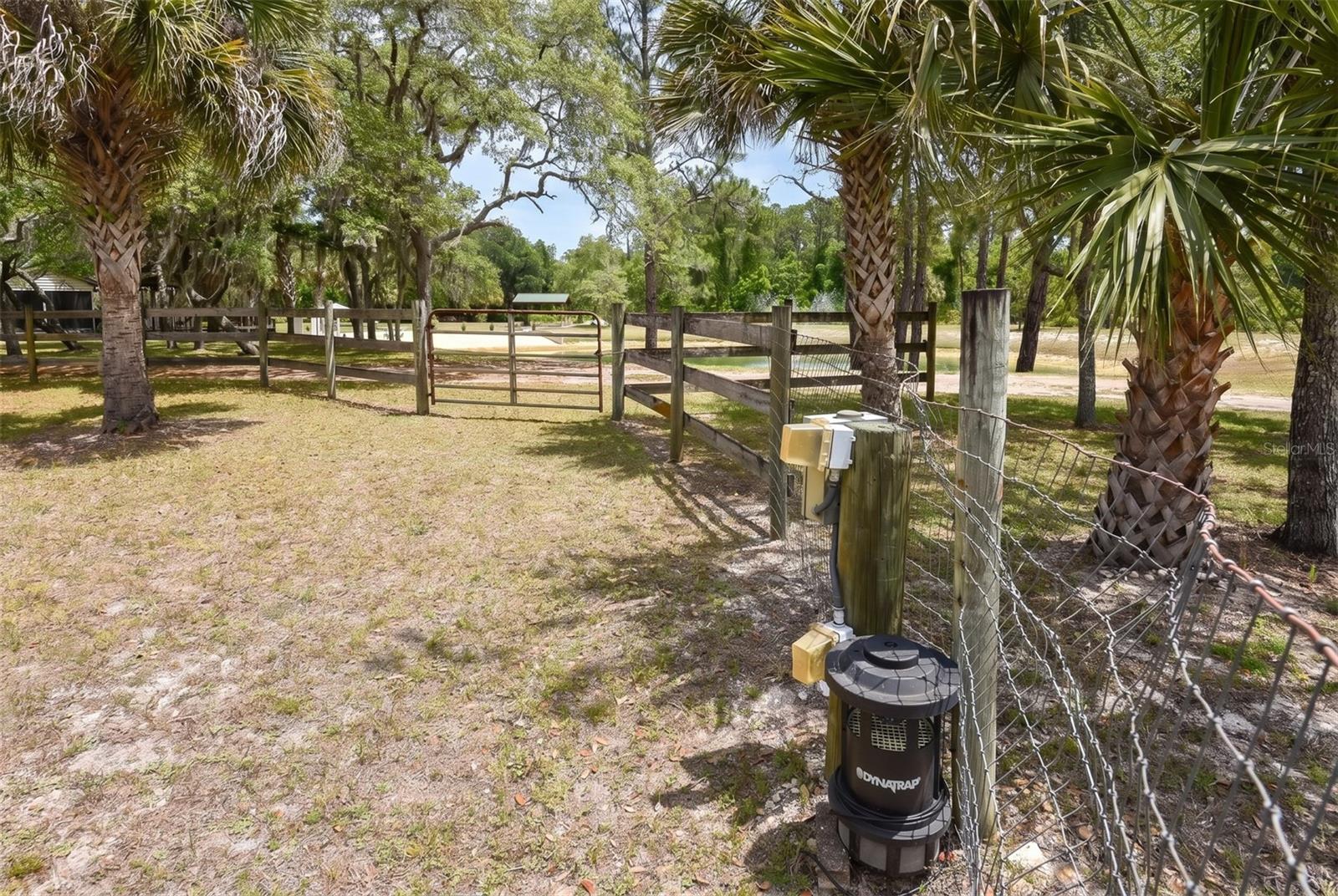 1851 MAYTOWN RD