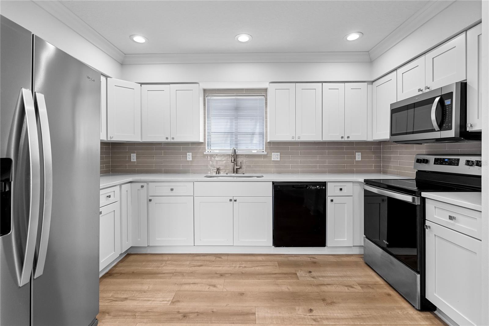224 HIGHLANDS GLEN CIR