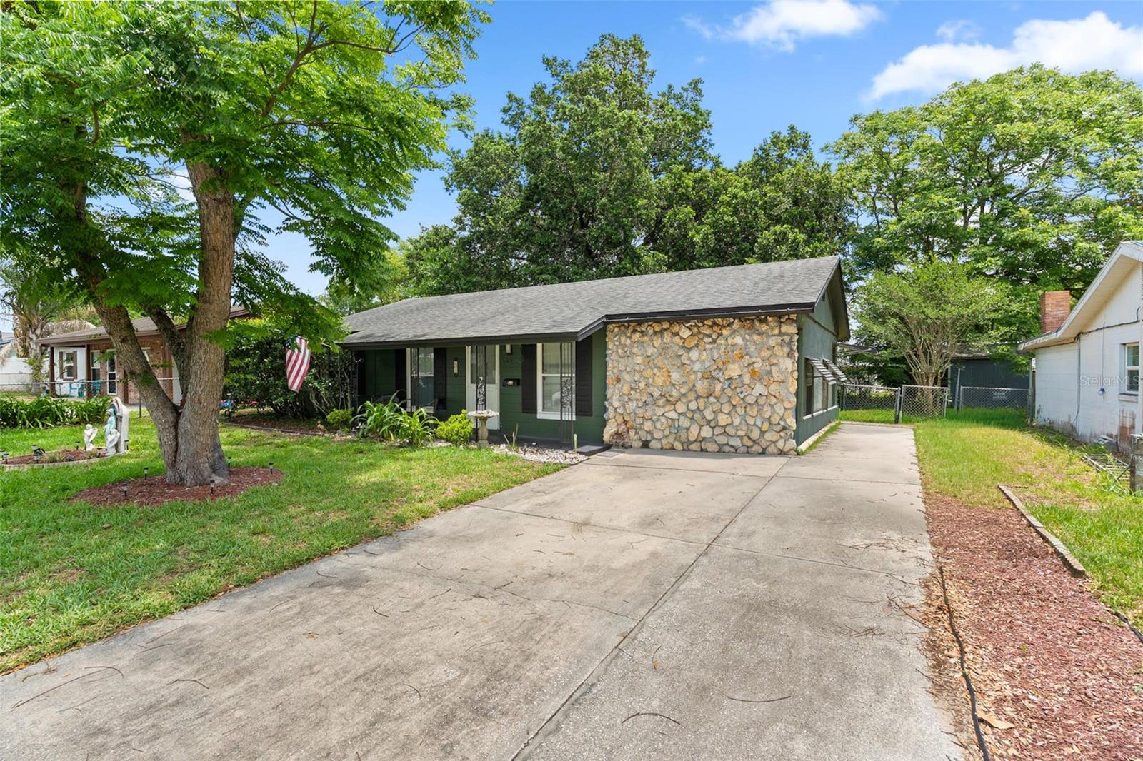 409 MABEL ST