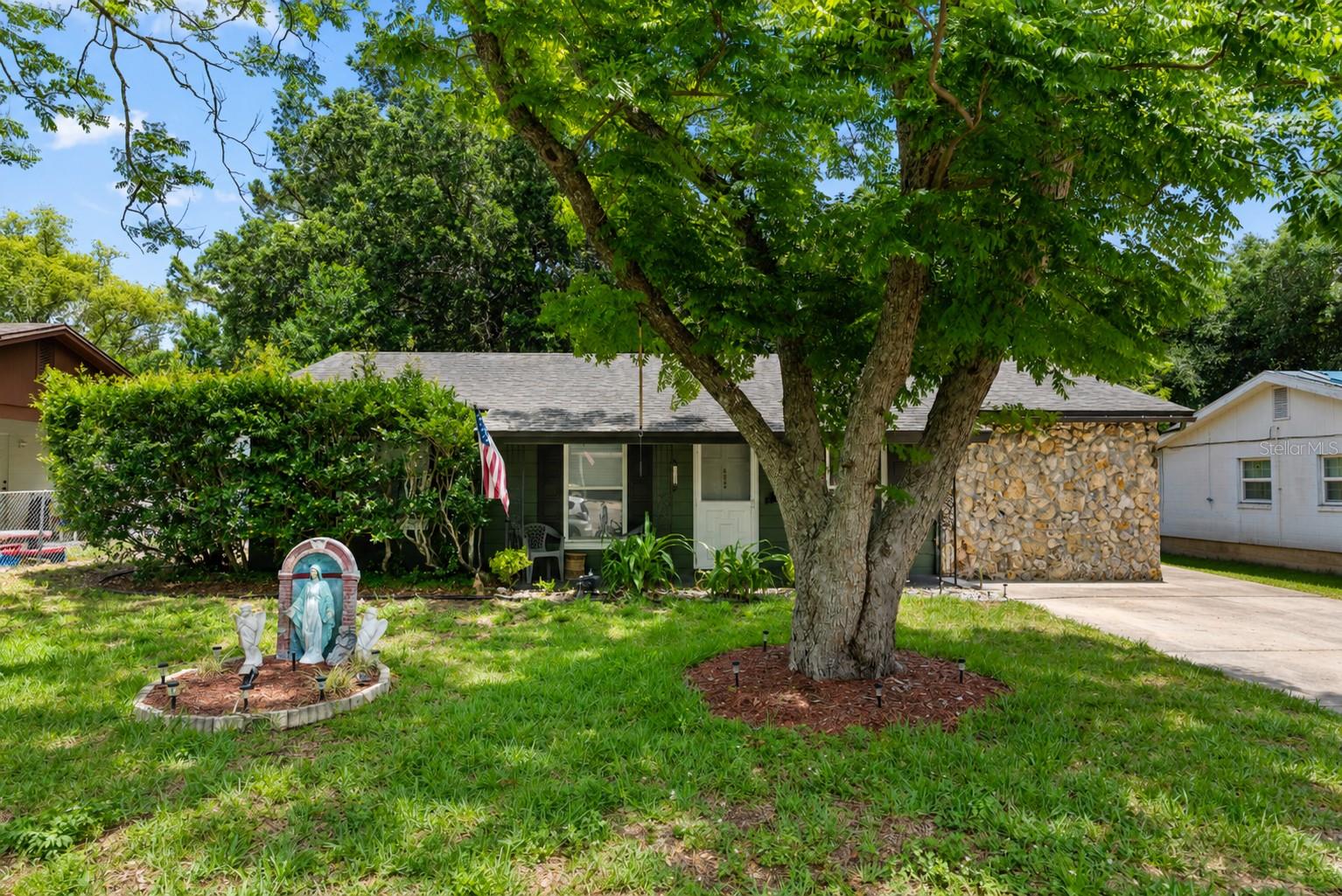 409 MABEL ST
