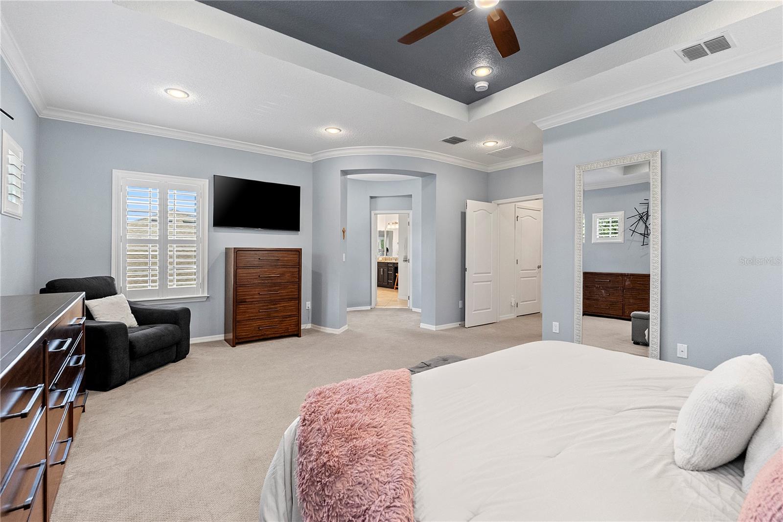 906 SHERBOURNE CIR