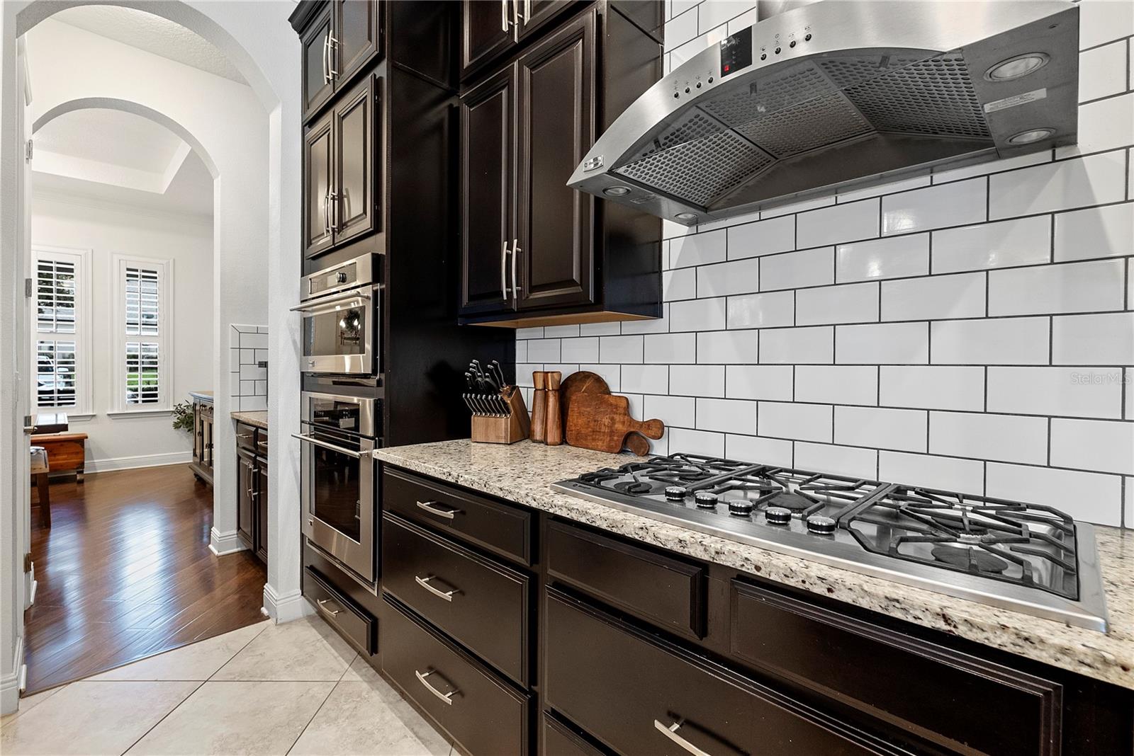 906 SHERBOURNE CIR