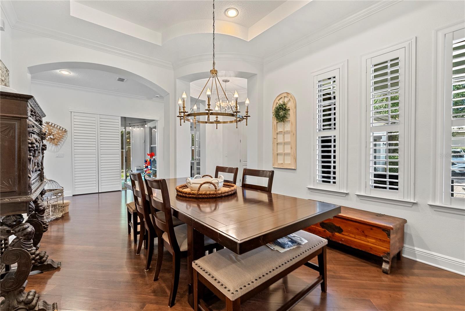906 SHERBOURNE CIR