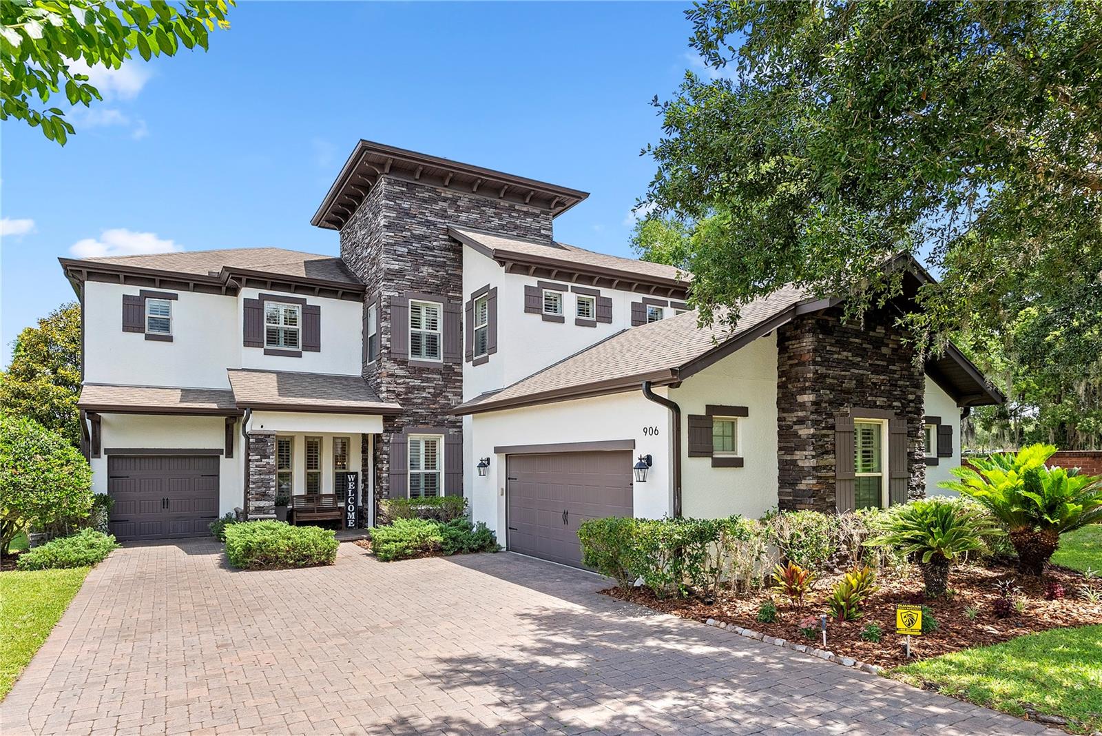 906 SHERBOURNE CIR