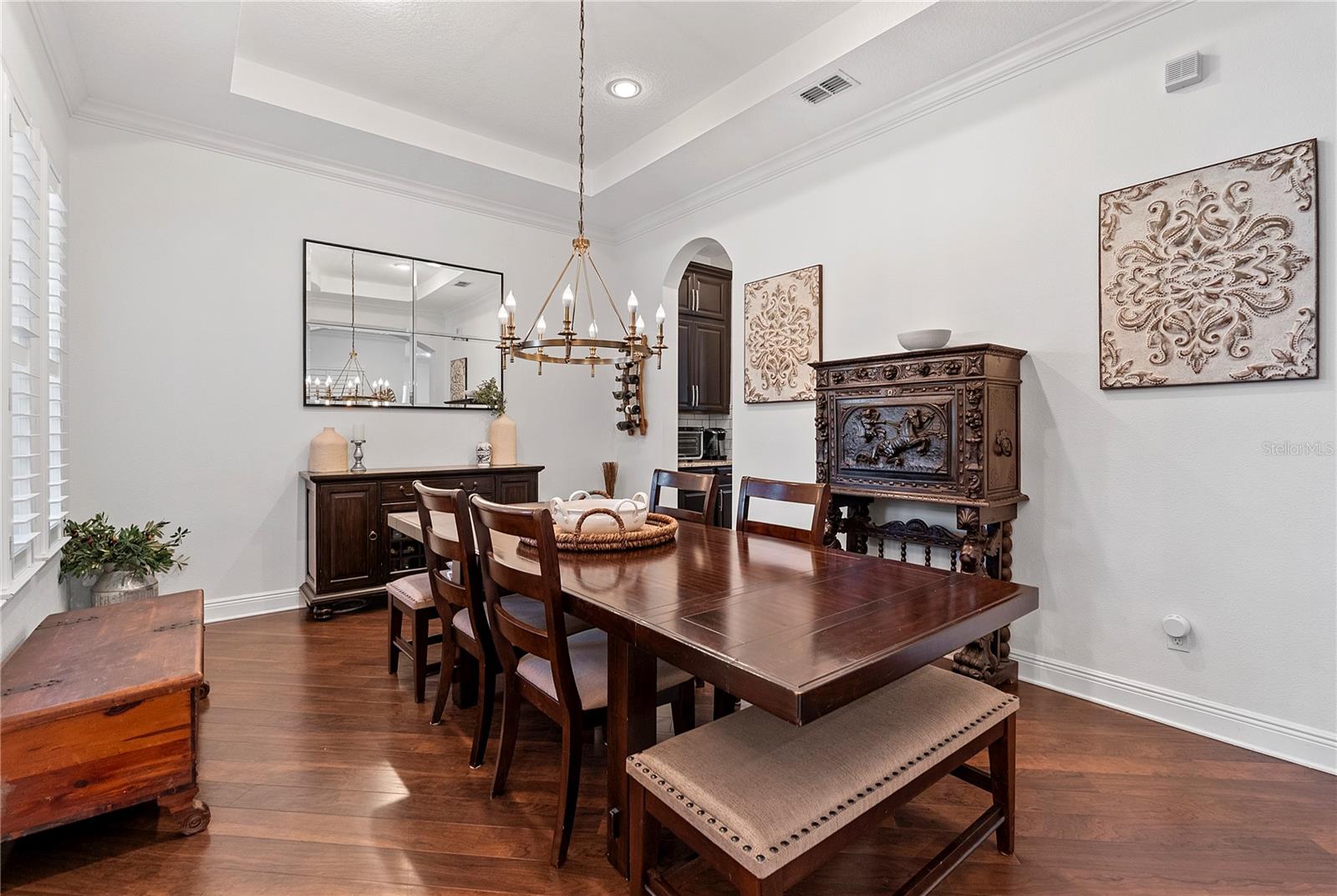 906 SHERBOURNE CIR