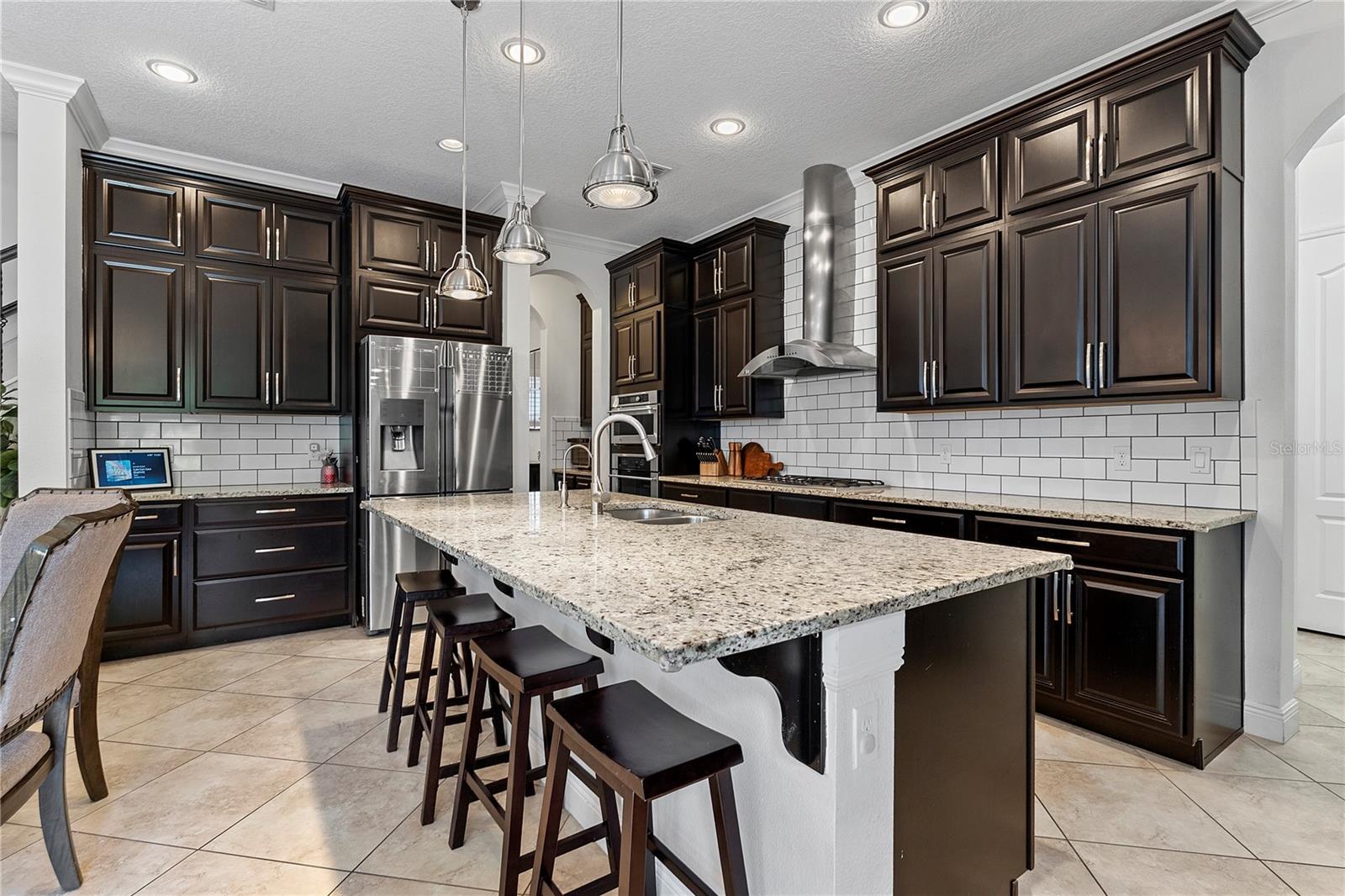 906 SHERBOURNE CIR