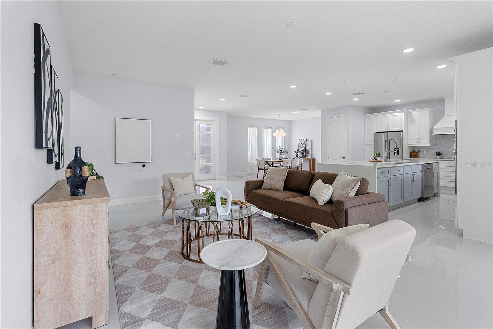 1404 BORDER DR