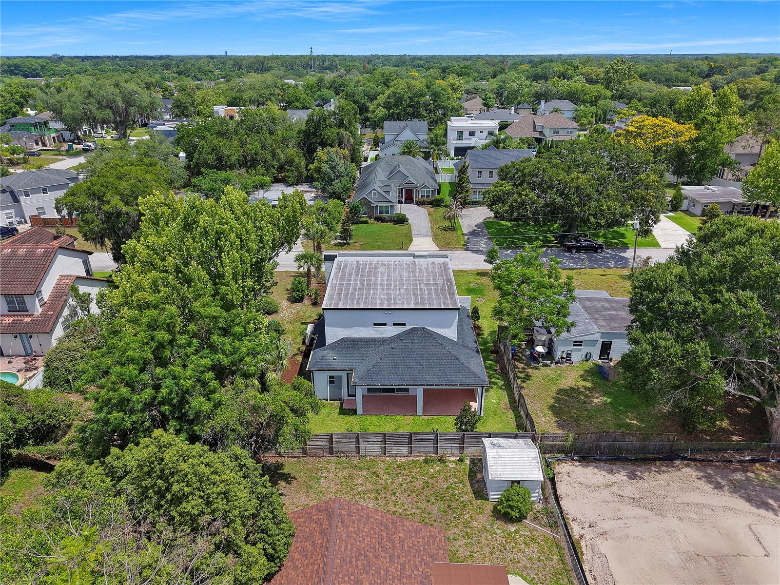 1404 BORDER DR