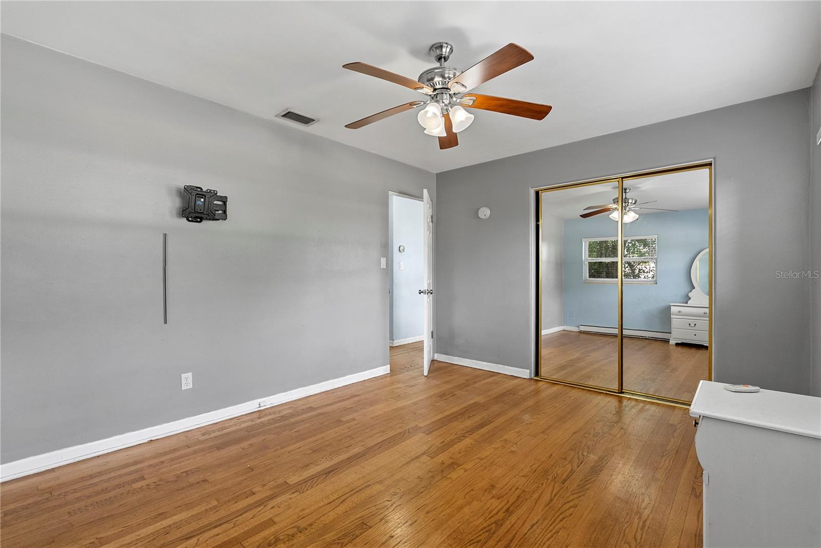 20 OLEANDER LN