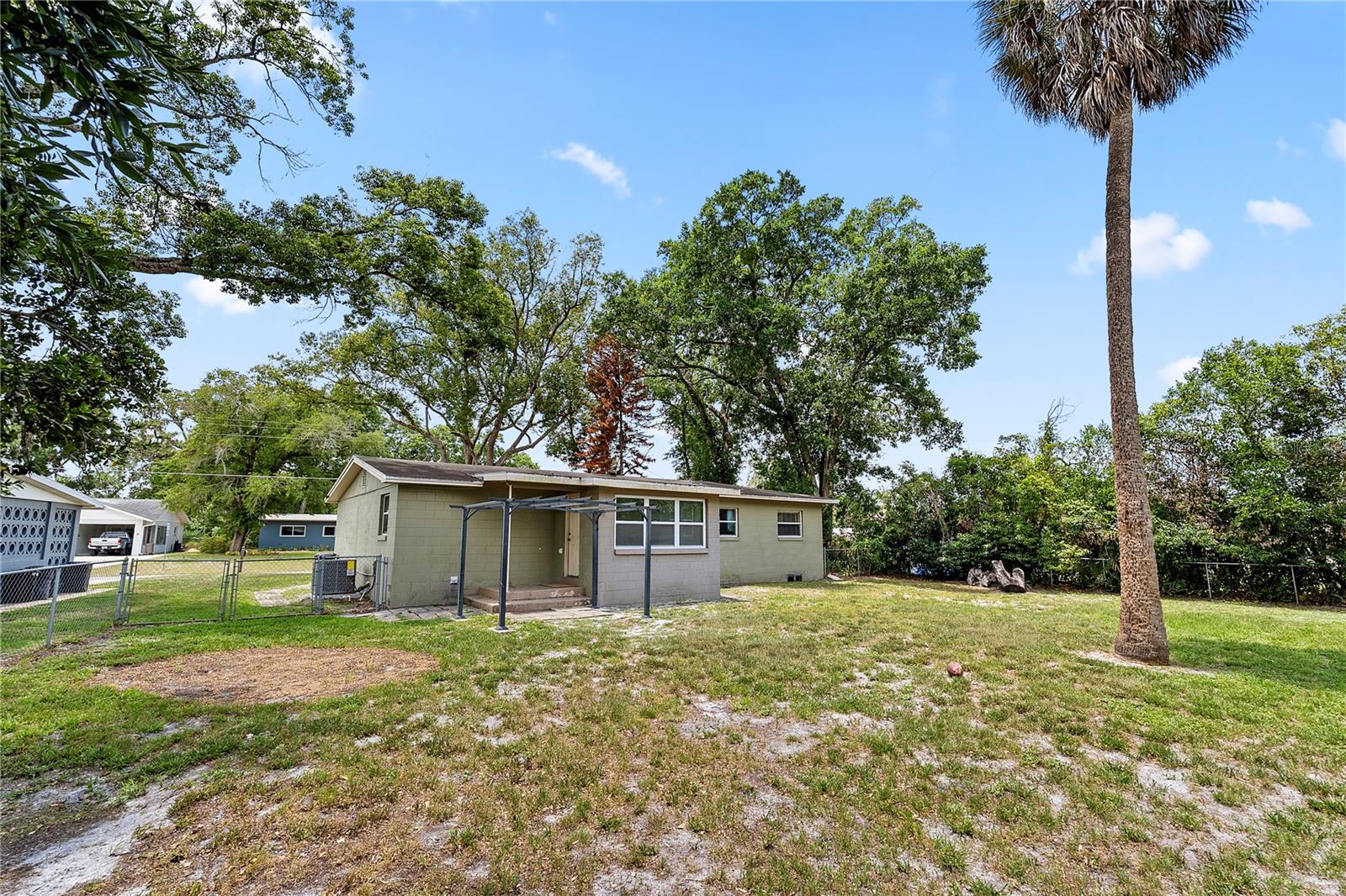 20 OLEANDER LN