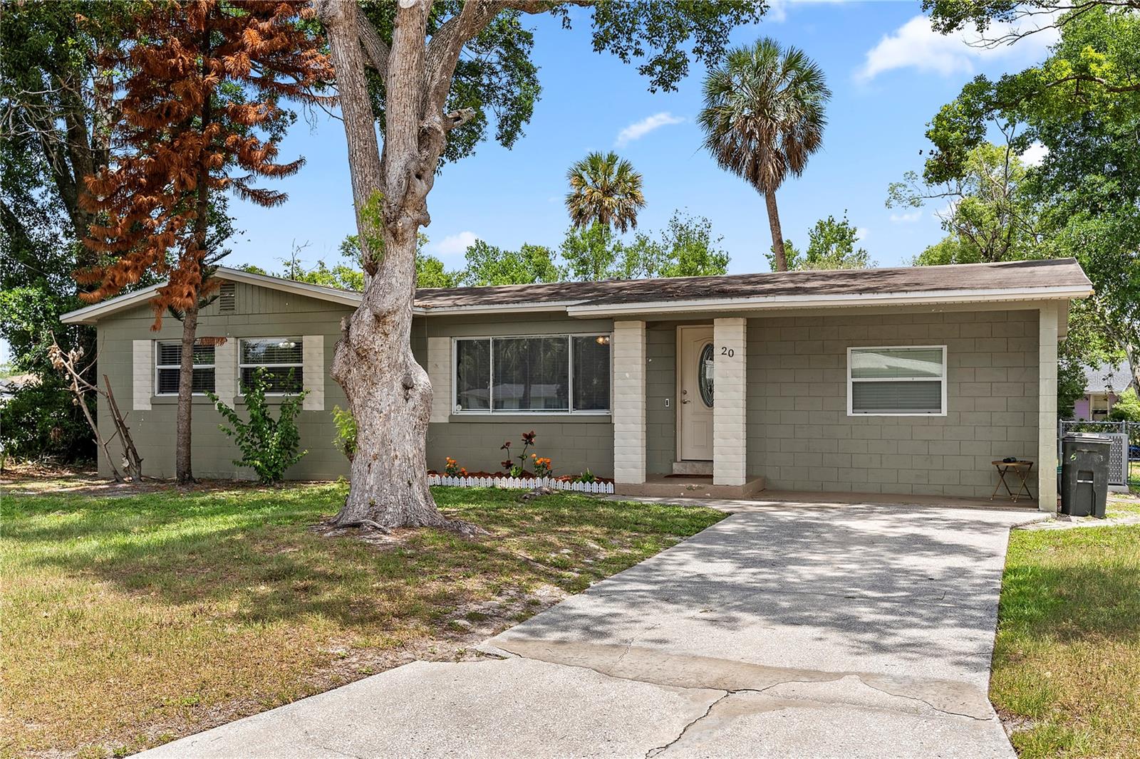 20 OLEANDER LN
