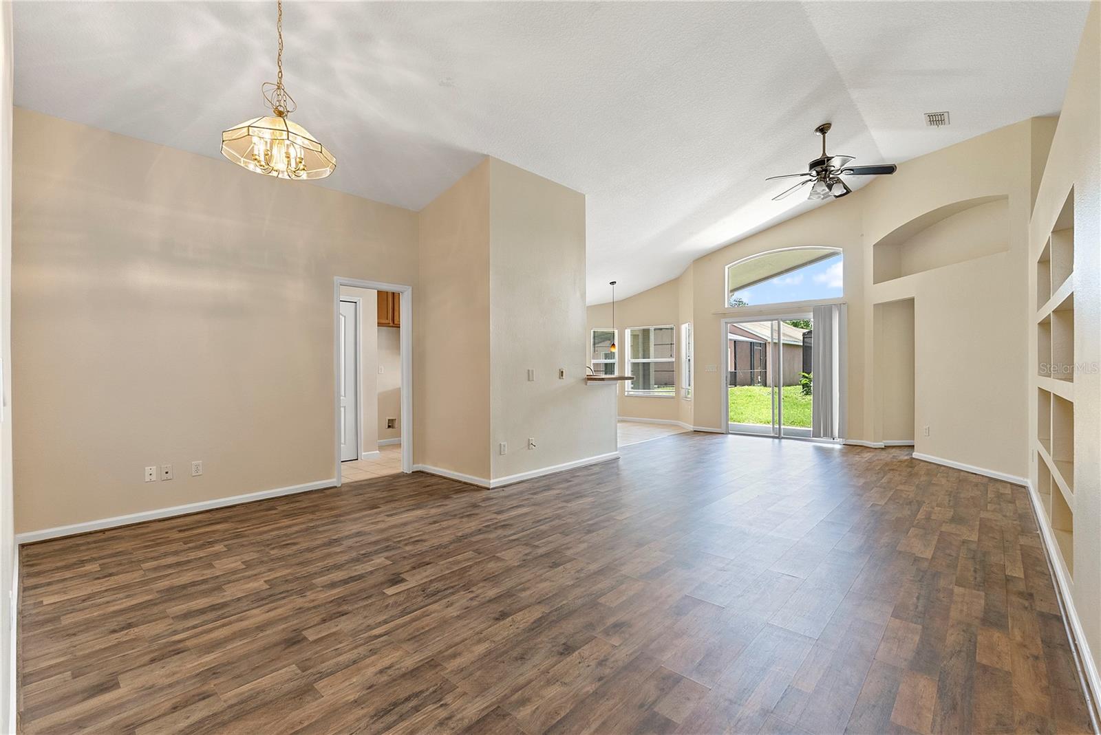 3103 MERLOT WAY