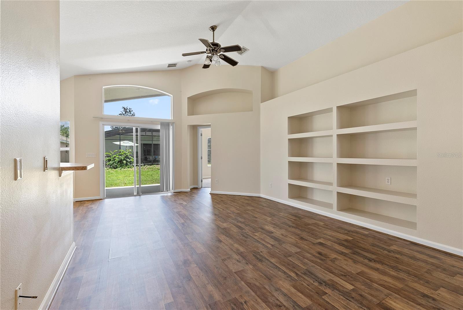 3103 MERLOT WAY