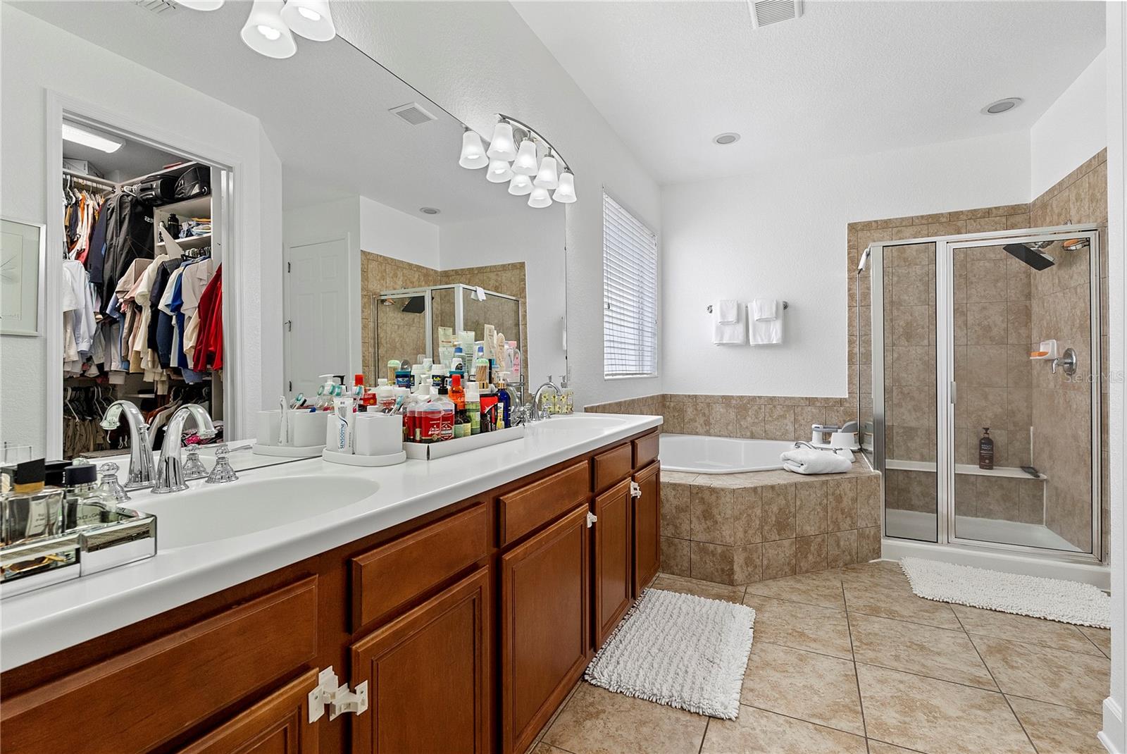446 ANESSA ROSE LOOP