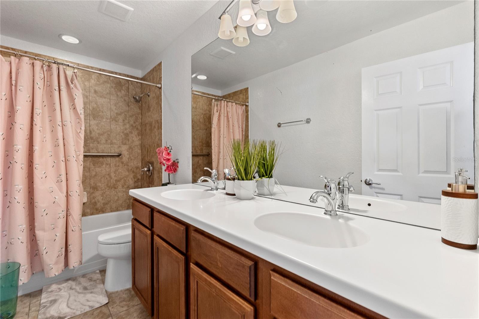 446 ANESSA ROSE LOOP