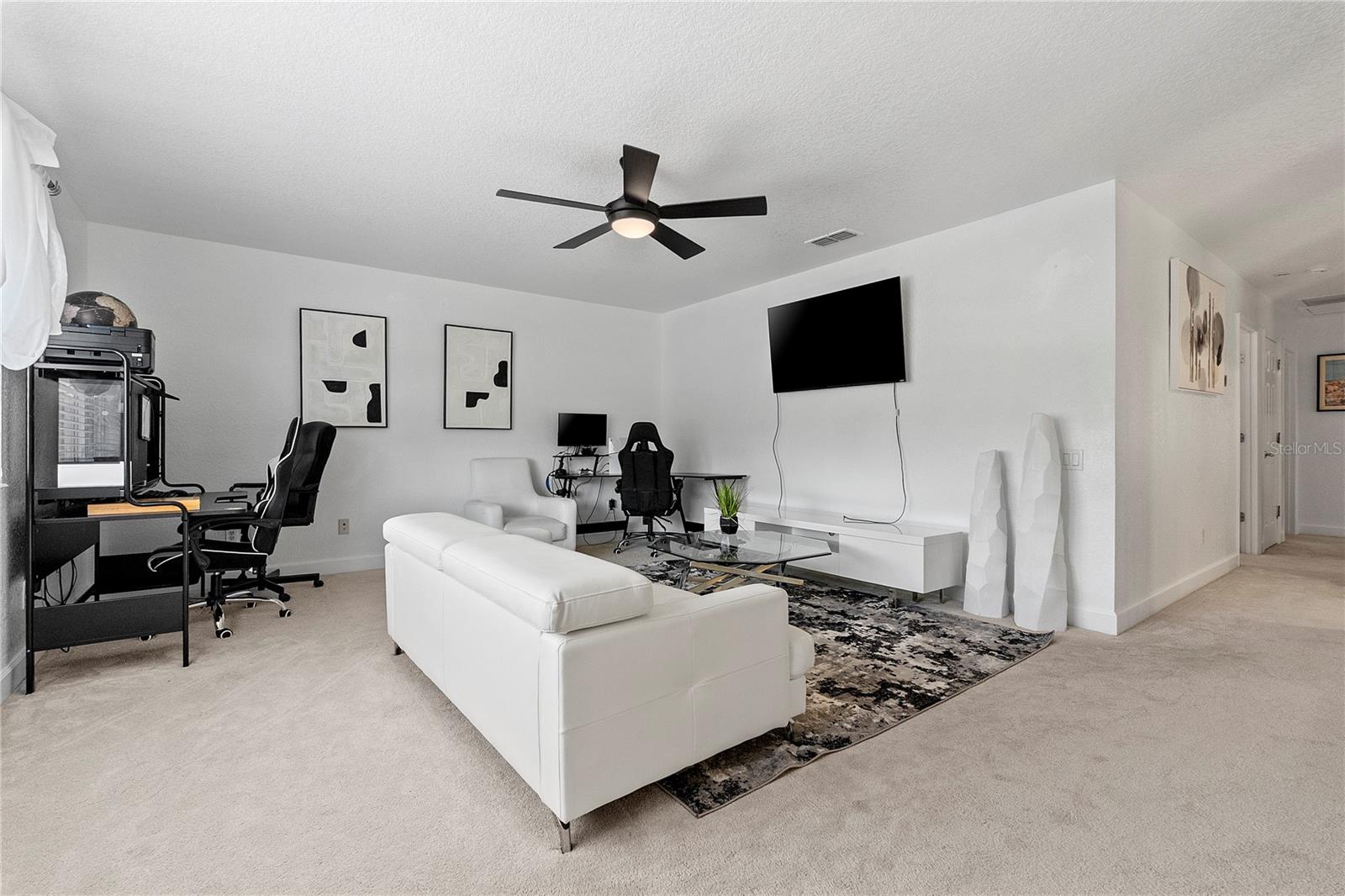 446 ANESSA ROSE LOOP