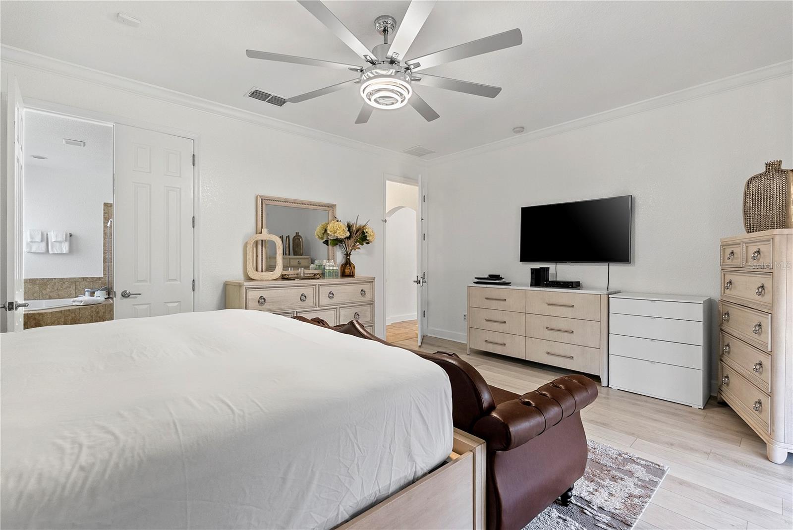 446 ANESSA ROSE LOOP