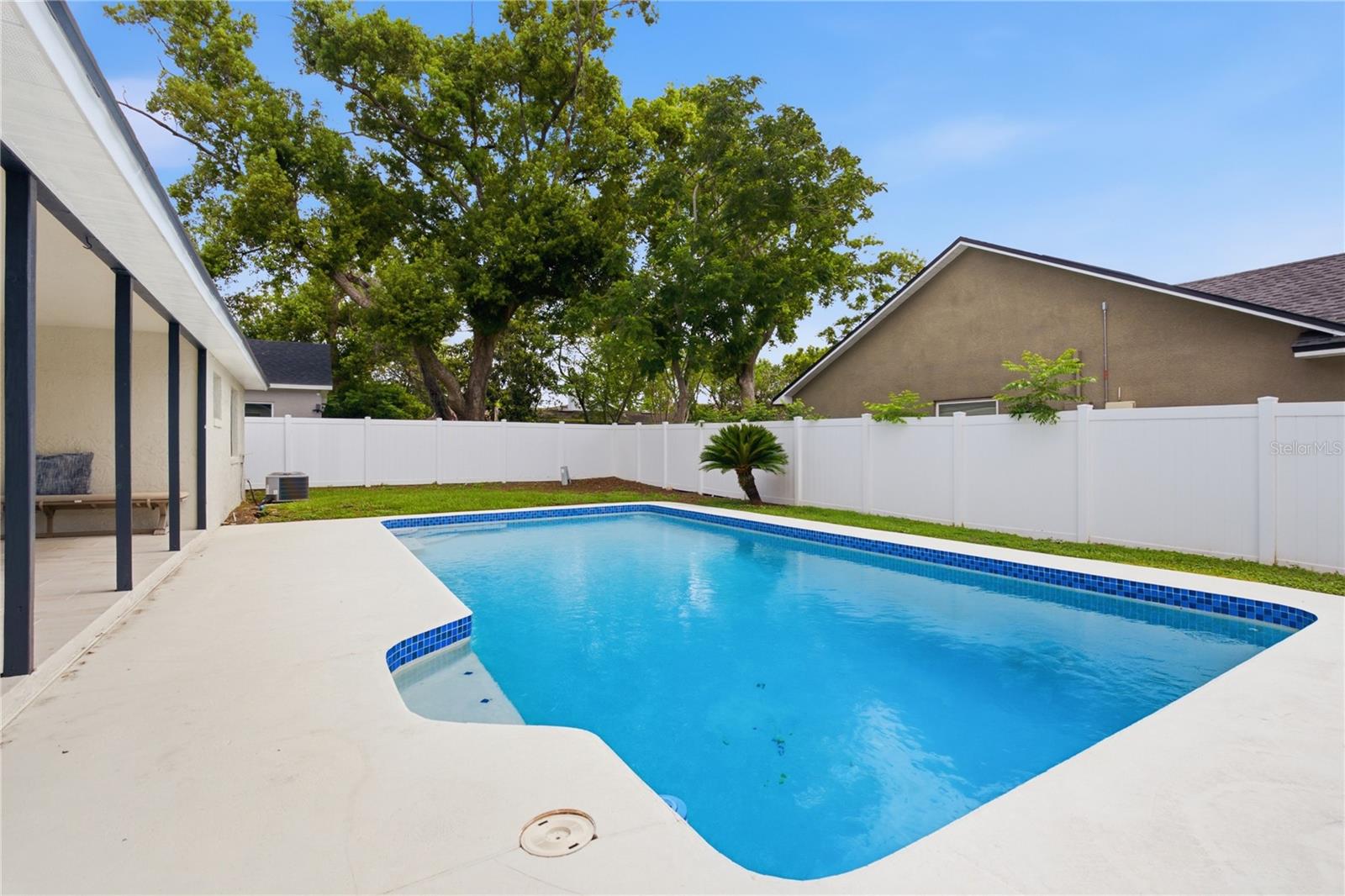 2741 BOLDER LN