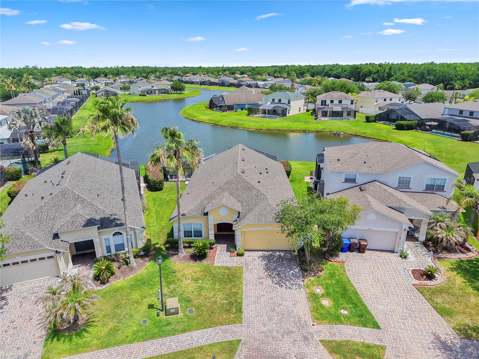 4811 CUMBRIAN LAKES DR