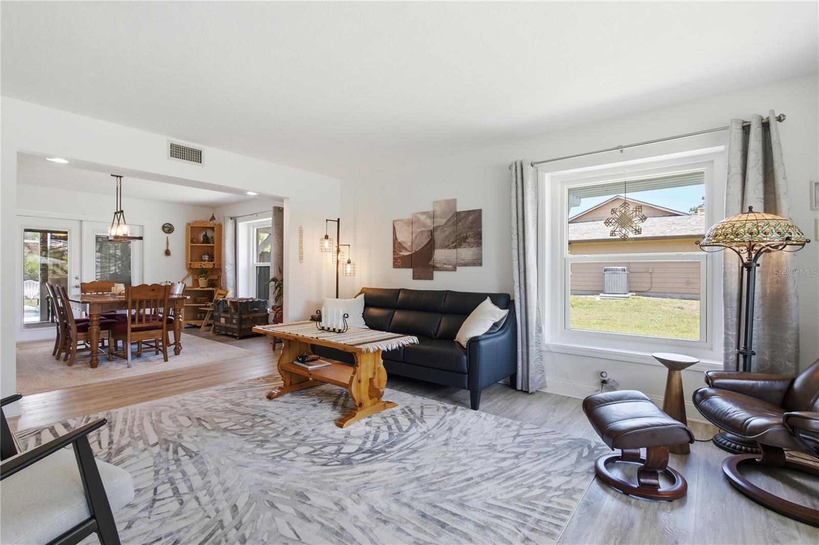 242 ANNALISA PL