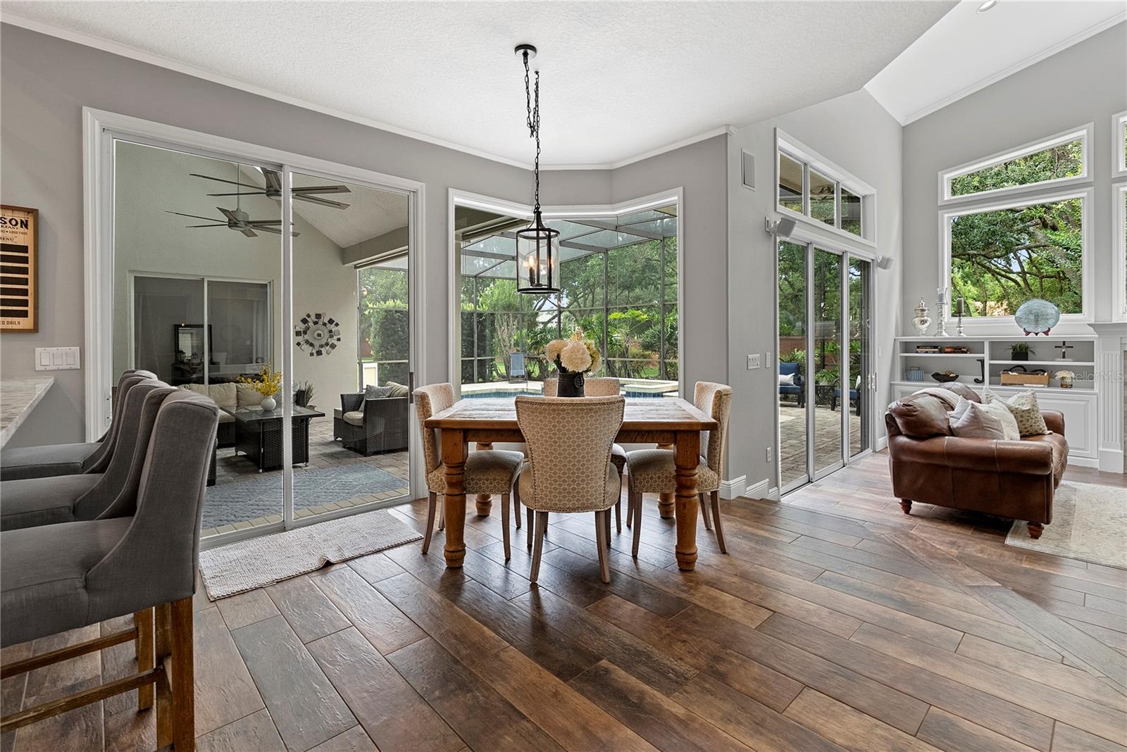 1542 WESTOVER LOOP
