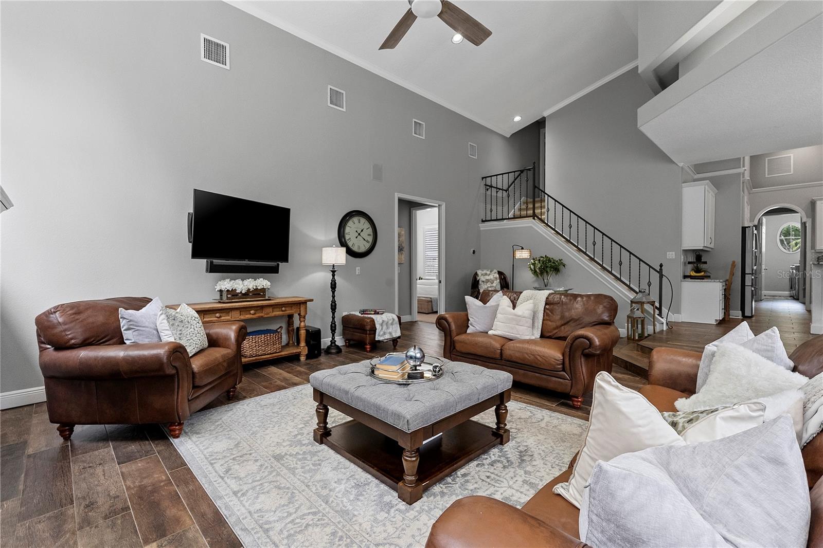 1542 WESTOVER LOOP