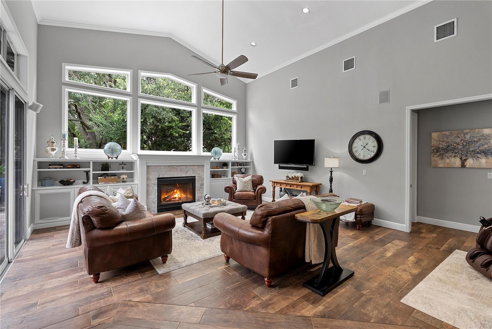 1542 WESTOVER LOOP