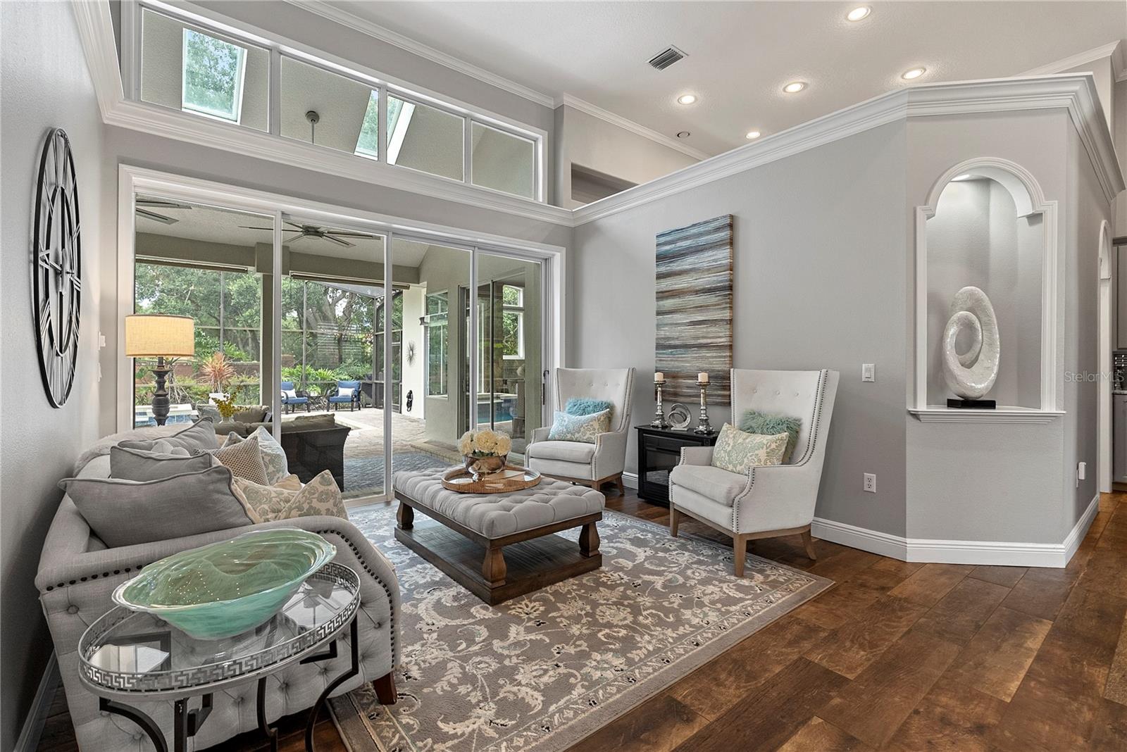 1542 WESTOVER LOOP