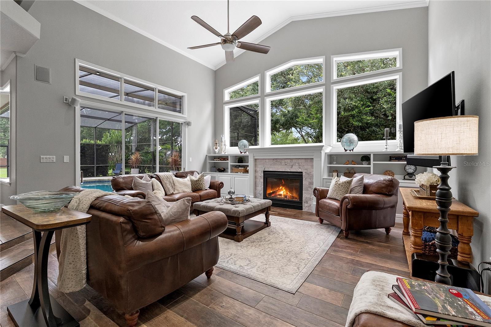 1542 WESTOVER LOOP