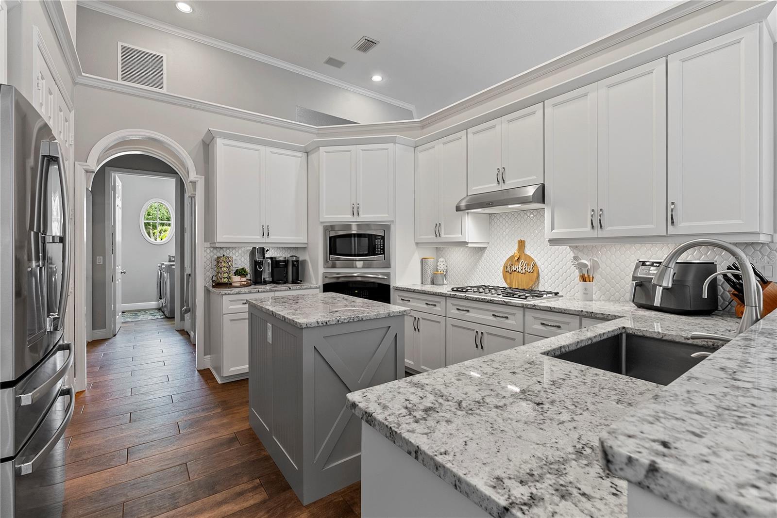 1542 WESTOVER LOOP