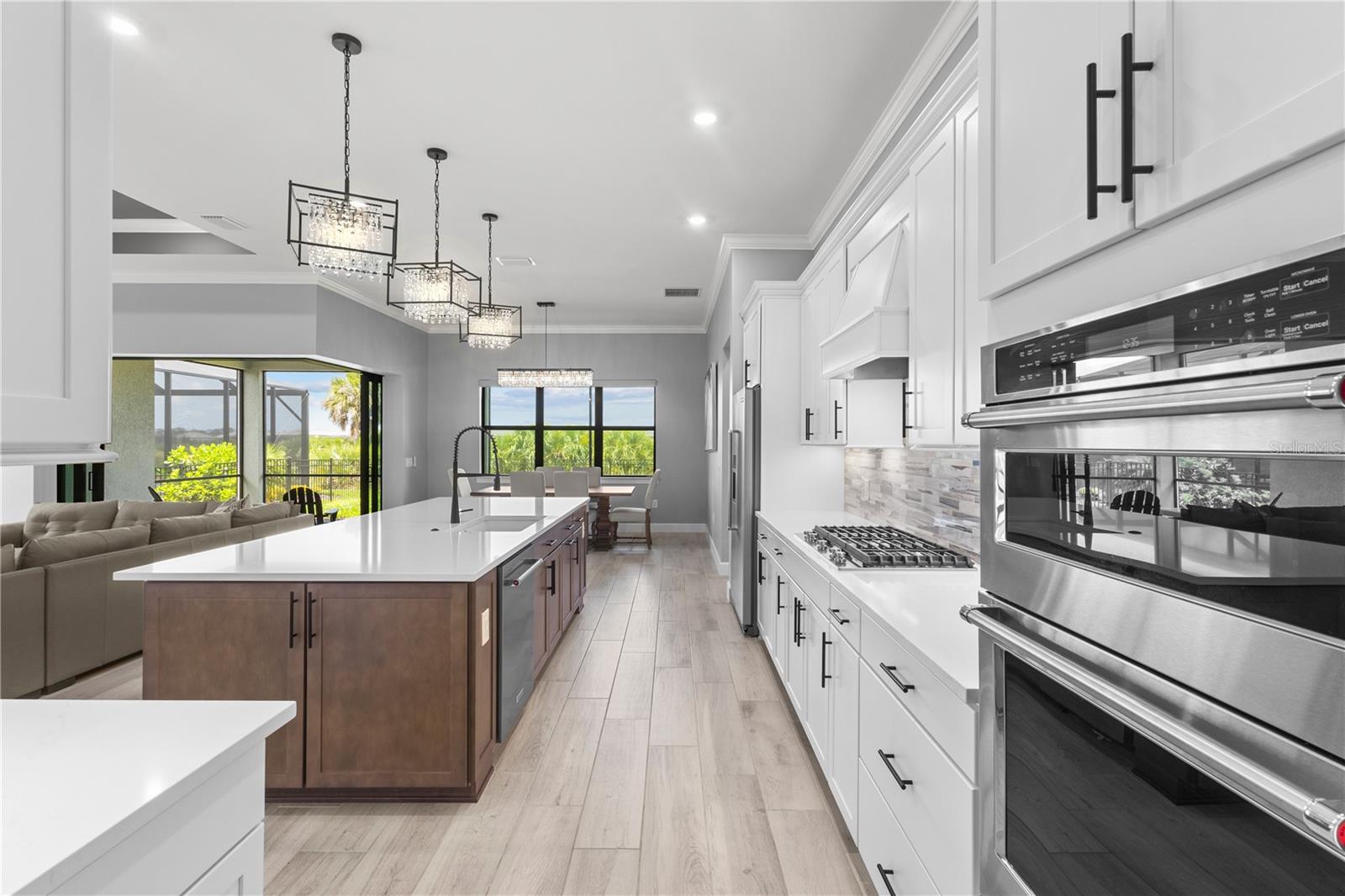 6075 SAWGRASS LAKE CT