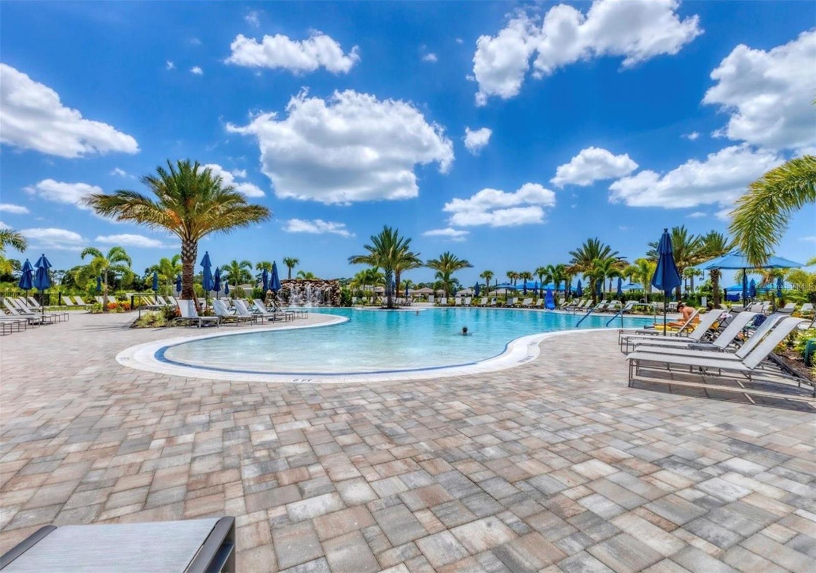 6075 SAWGRASS LAKE CT
