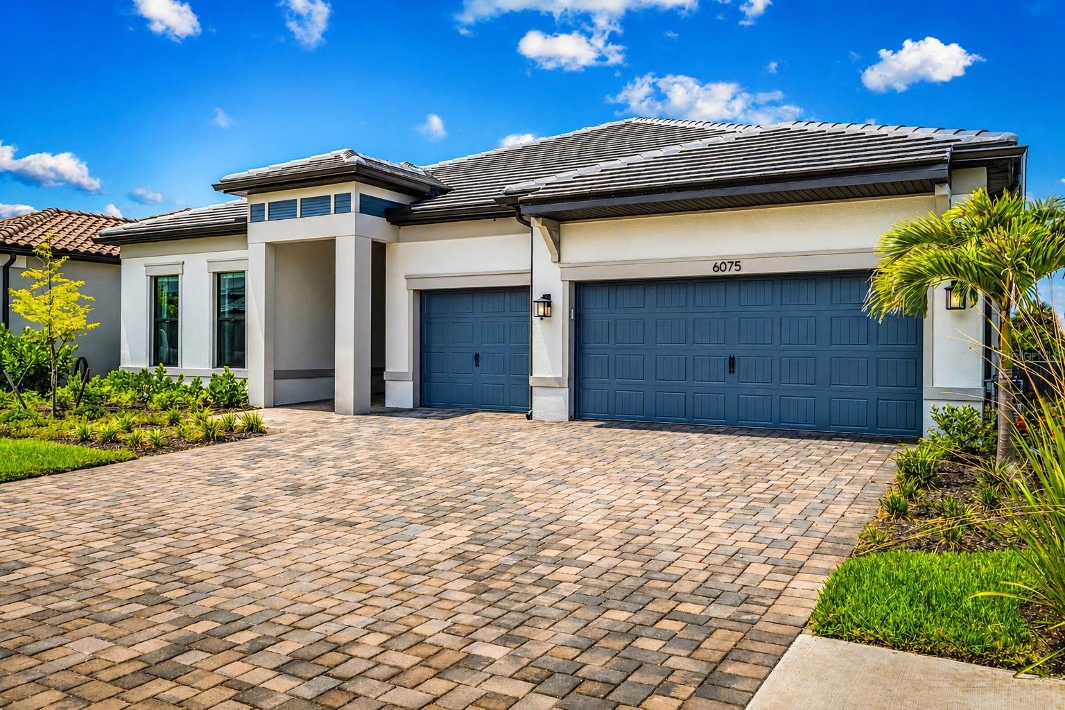 6075 SAWGRASS LAKE CT
