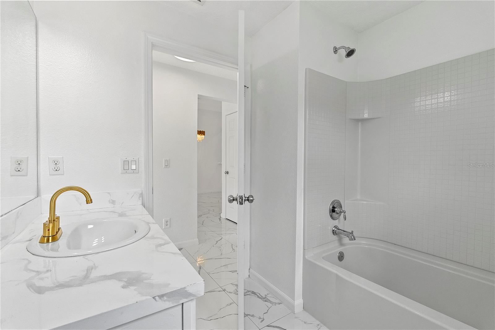 337 GIOVANI BLVD