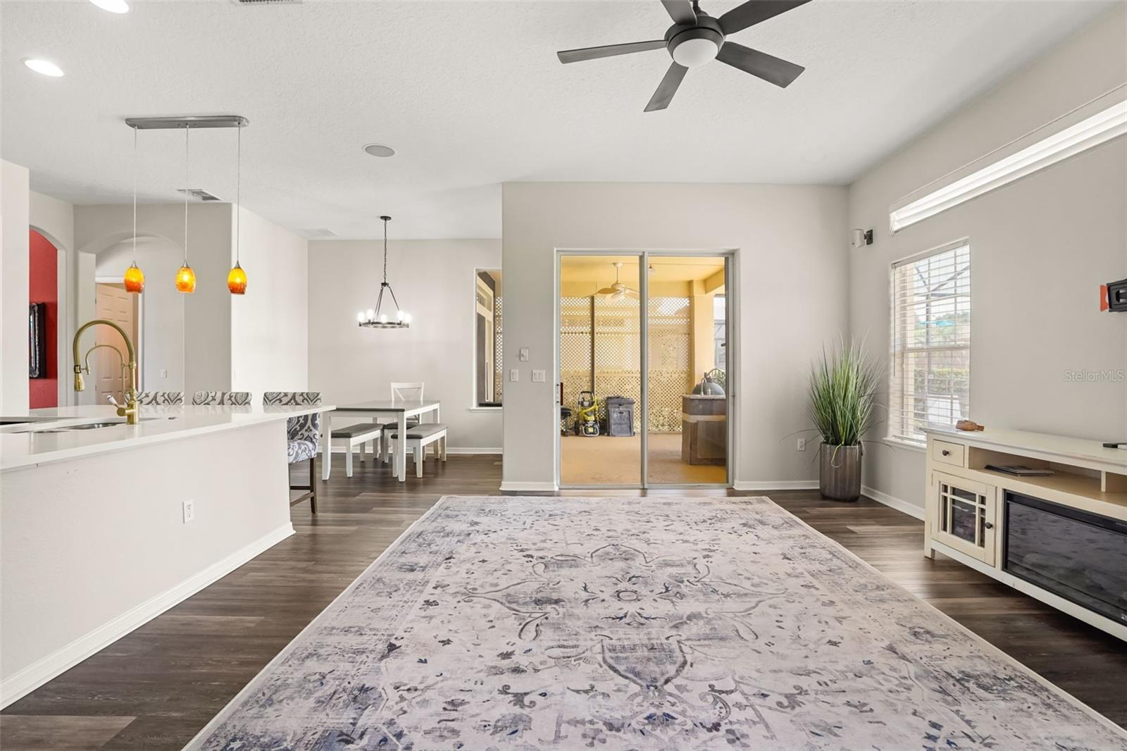 1699 SWALLOWTAIL LN
