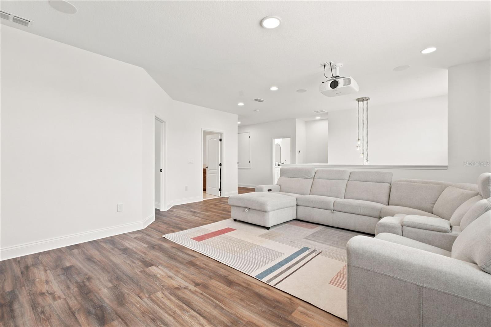 700 ALBYON CT