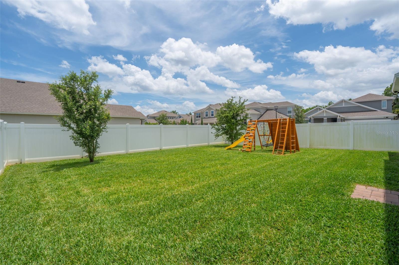 700 ALBYON CT