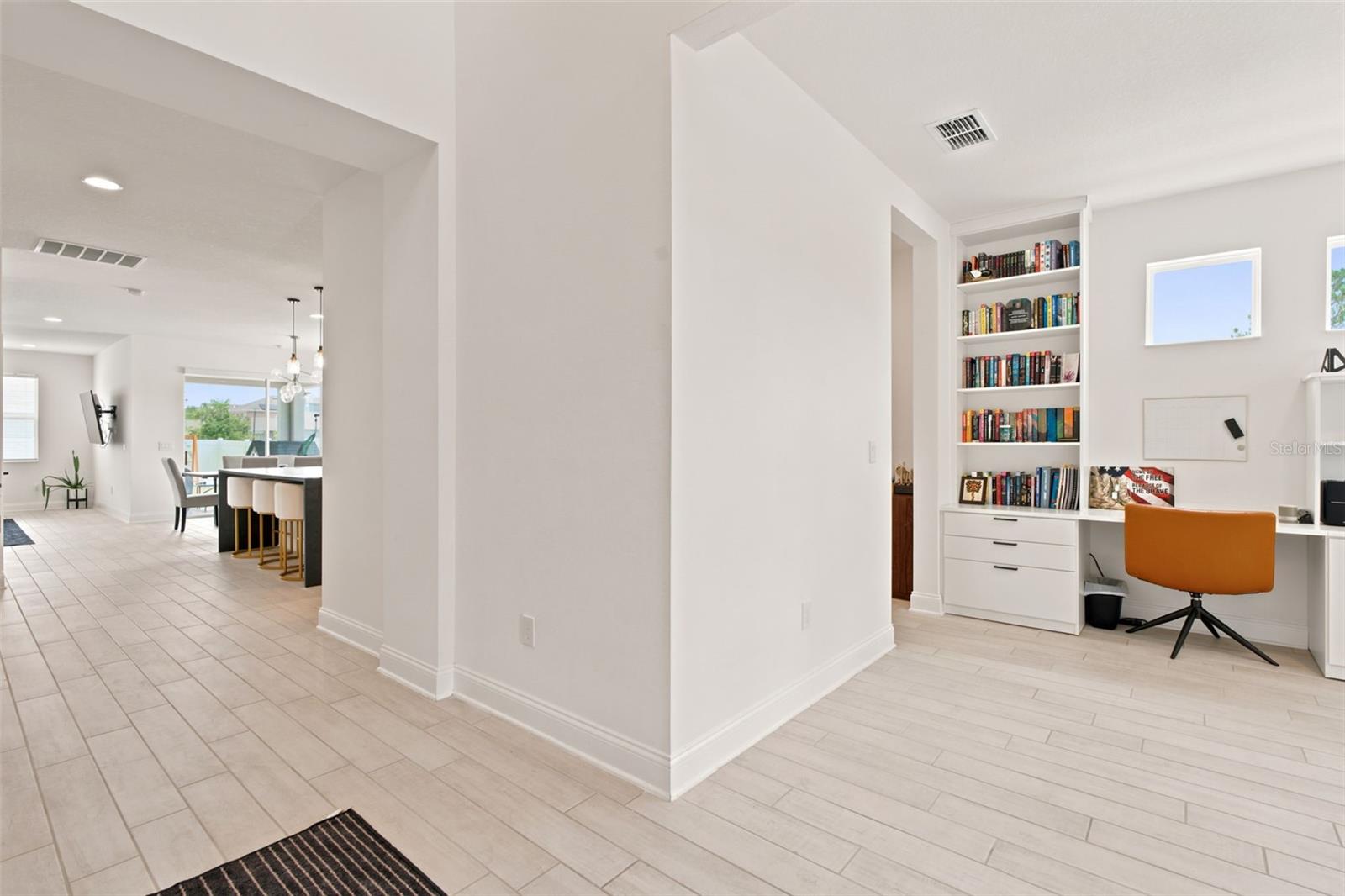 700 ALBYON CT