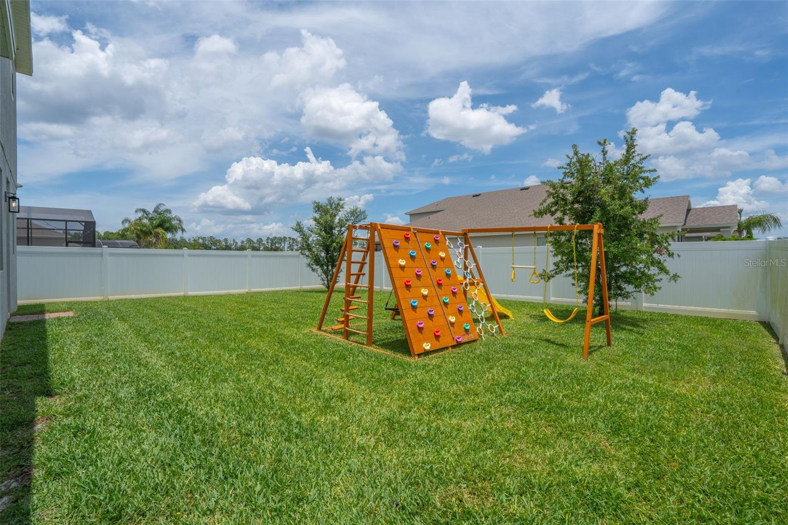 700 ALBYON CT