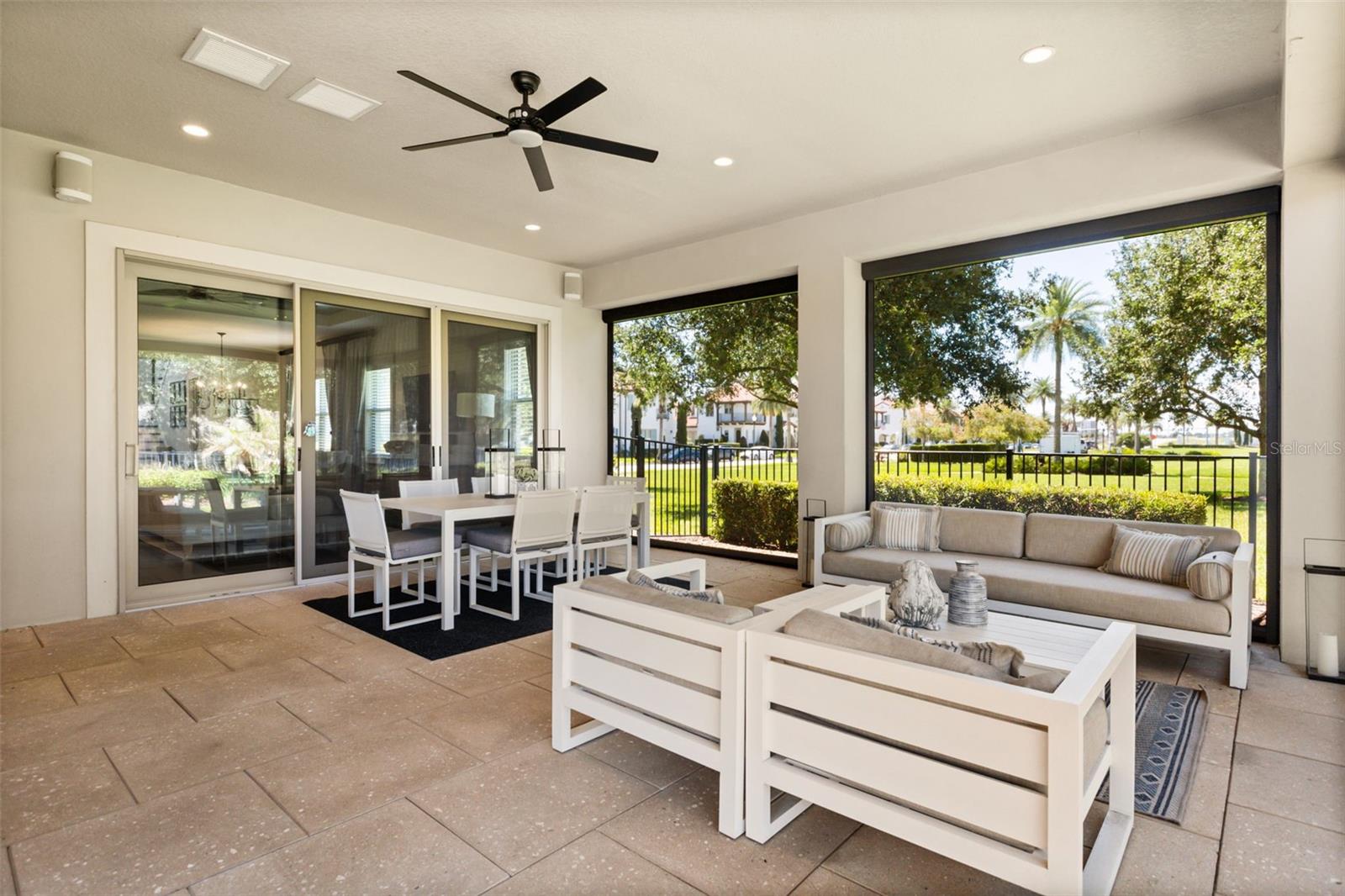 8836 LAKESHORE POINTE DR