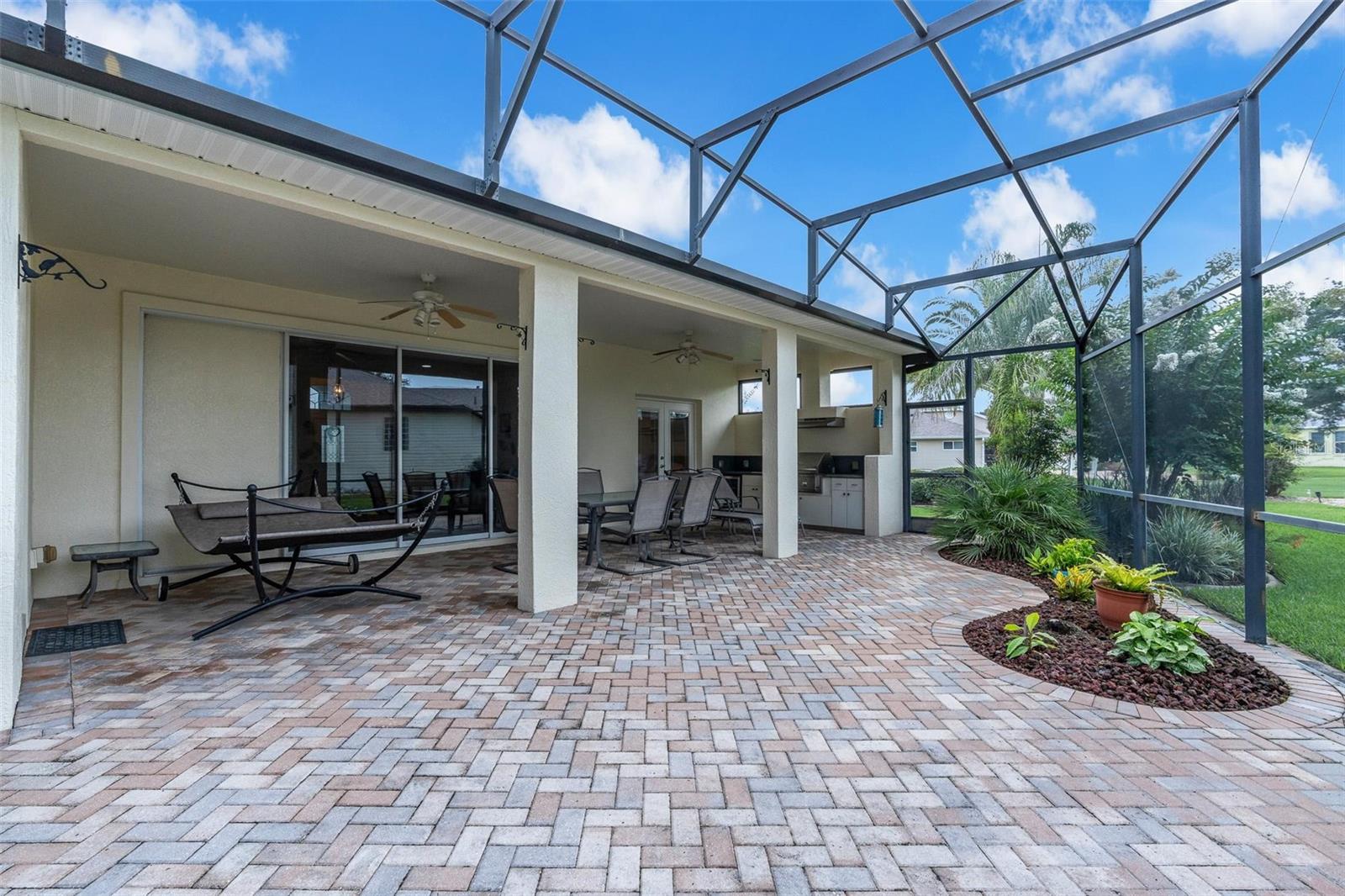 5524 SIR CHURCHILL DR