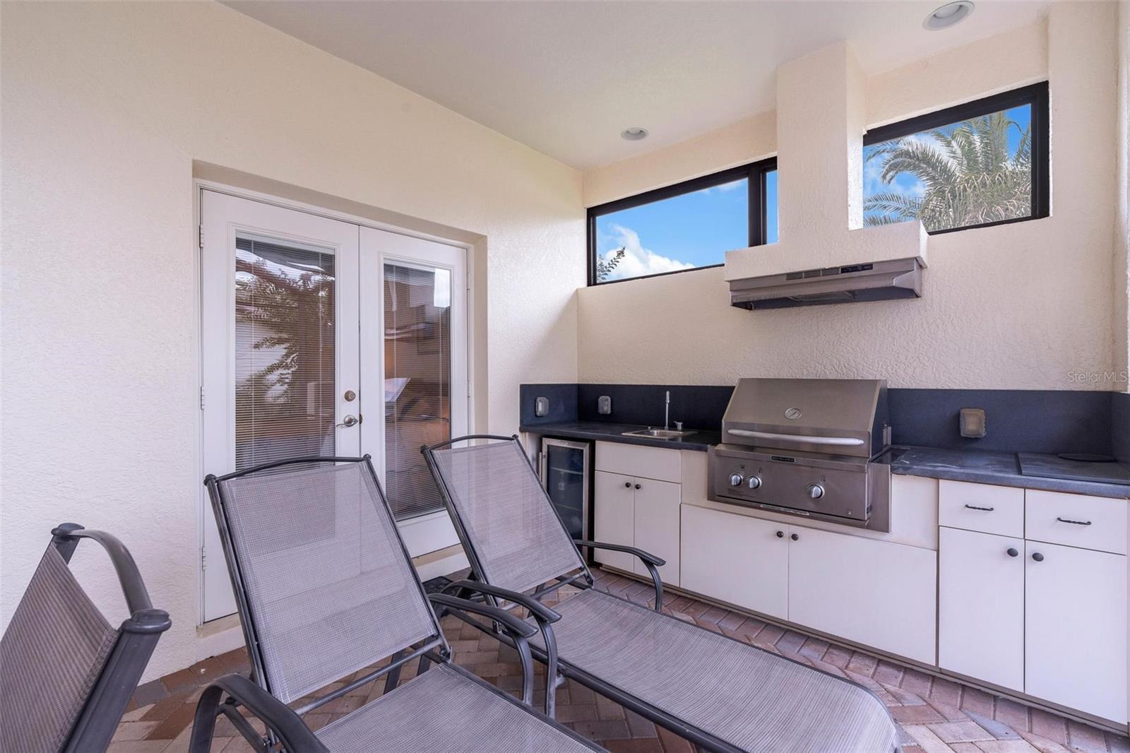 5524 SIR CHURCHILL DR