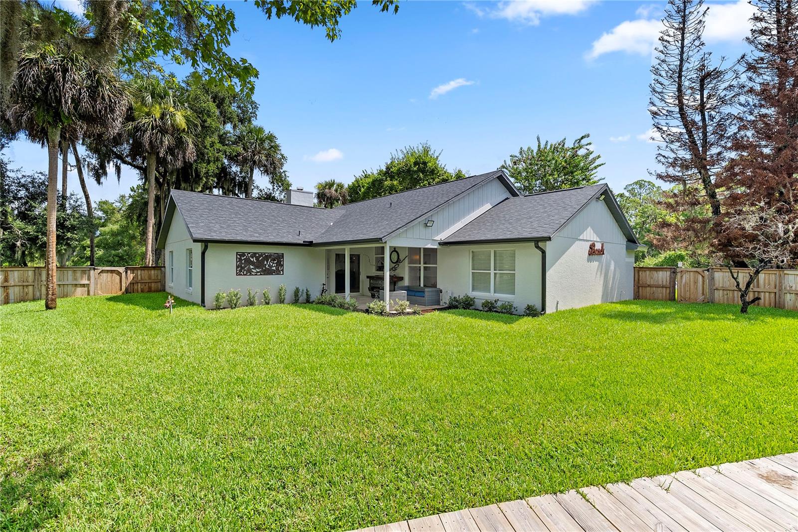 427 PENDREY DRIVE