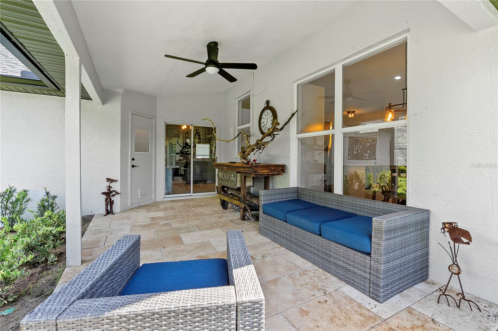 427 PENDREY DRIVE