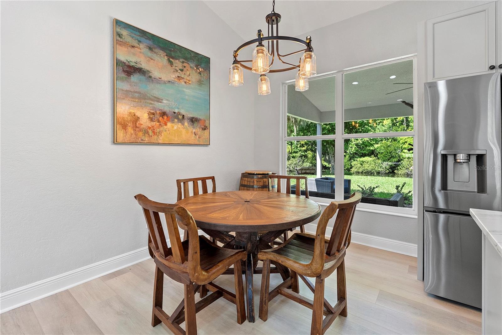 427 PENDREY DRIVE