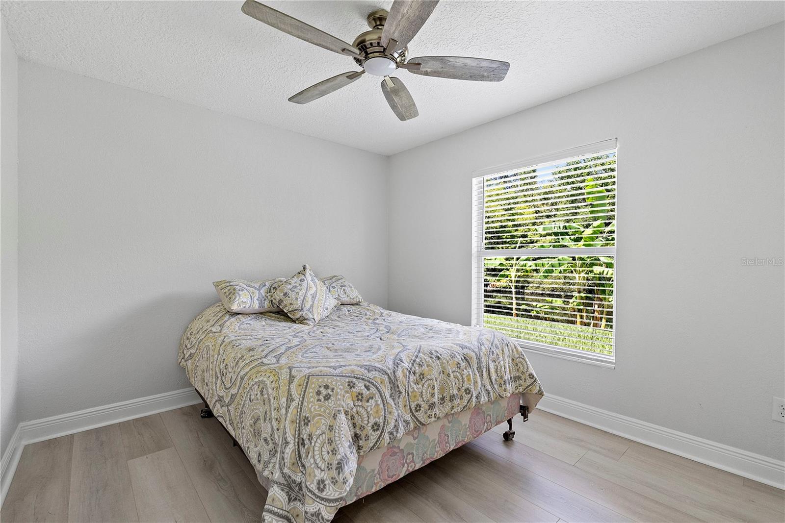 427 PENDREY DRIVE