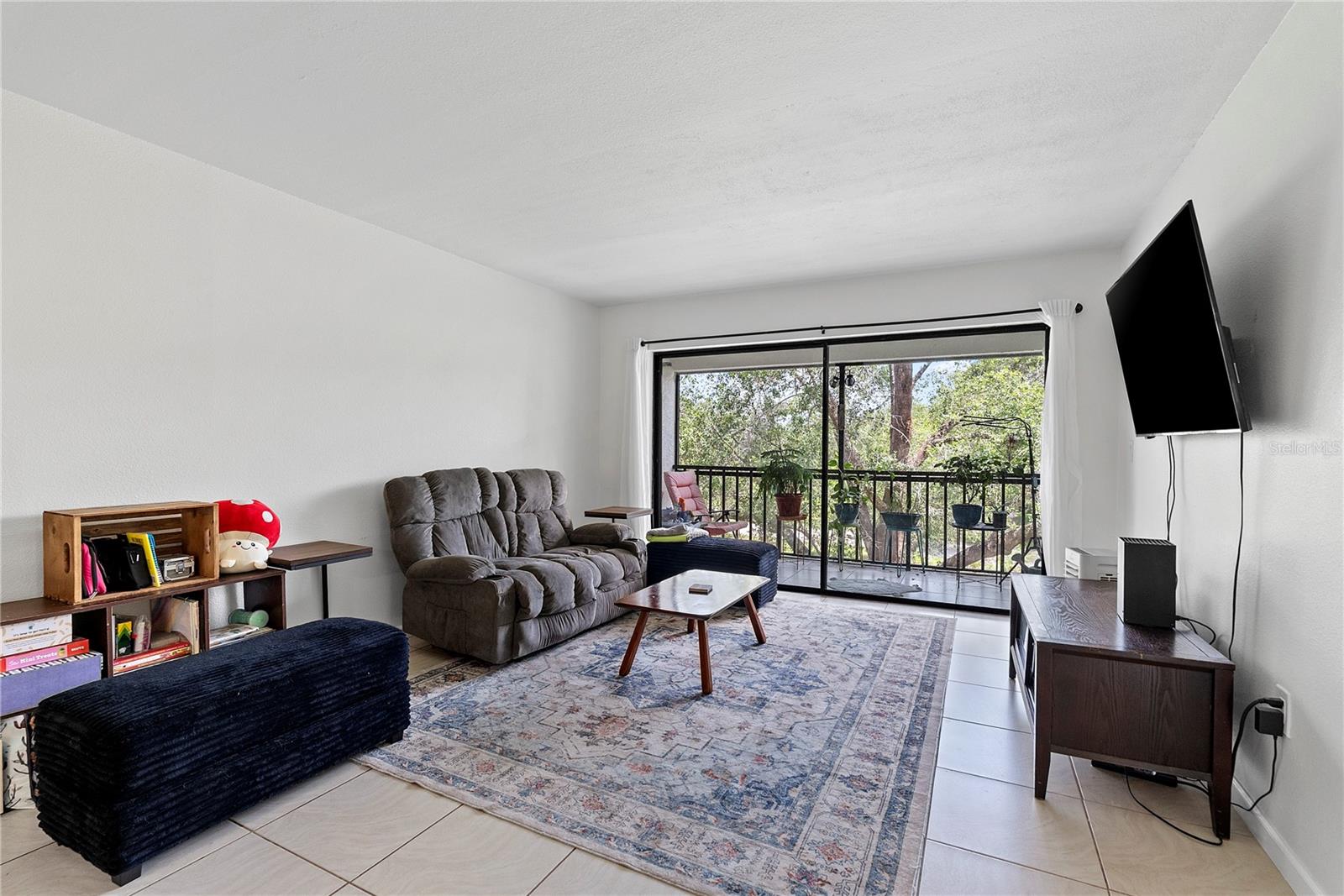 1036 BONAIRE DR #2834