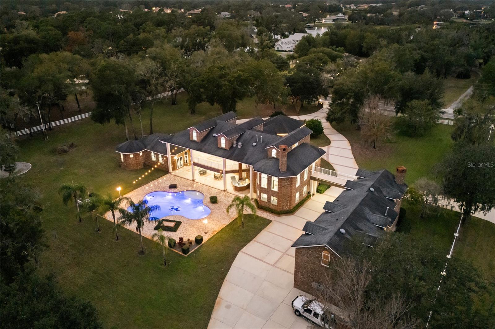 1501 LAKE MARKHAM RD