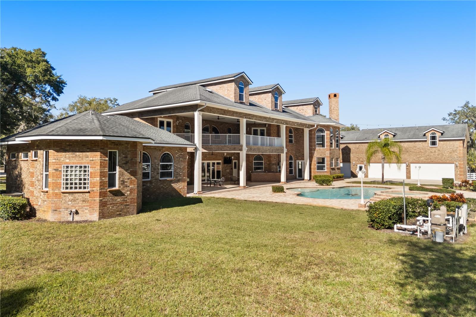 1501 LAKE MARKHAM RD